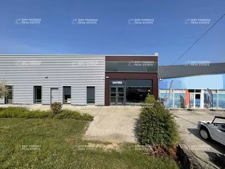 local d'activités à louer