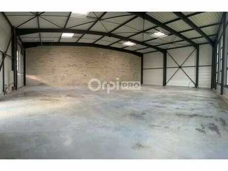 local d'activités à louer