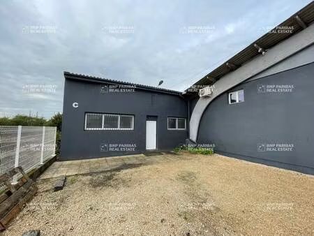 local d'activités à louer