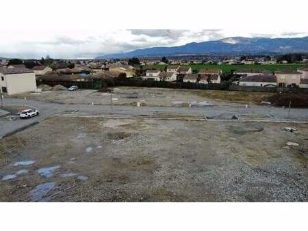 terrain constructible viabilisé à vendre