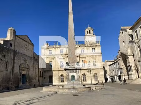 fonds de commerce arles 94 m2