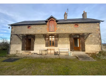 maison de campagne isolee dans un cadre champetre - cercy la