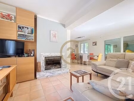 maison à vendre - 6 pièces - 206 38 m2 - les arcs - 83 - provence-alpes-cote-d-azur