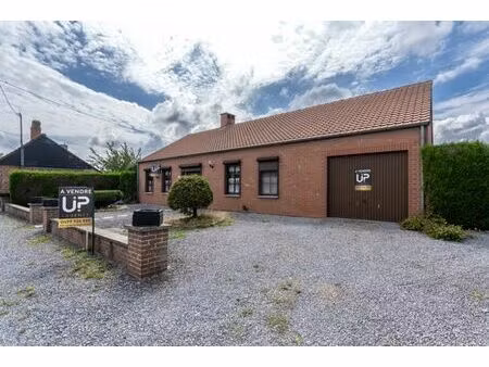 villa plain-pied de 3 chambres avec garage et jardin!