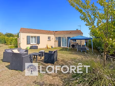 maison de plain-pied t4 (89 m²) à berneuil (17460) - 10 km de saintes (17100)