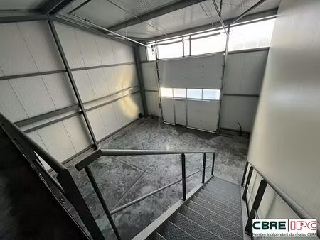 location local d'activités villefranque 170 m²