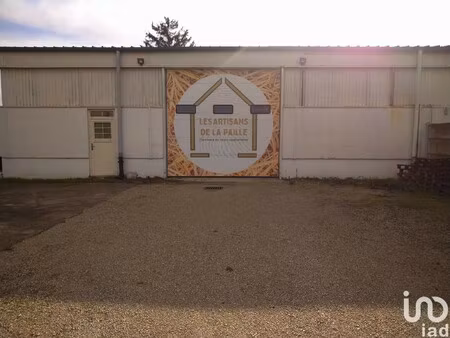 location local d'activités 220 m²