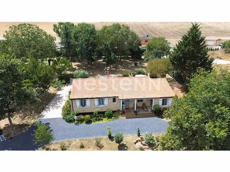a vendre maison à ordan larroque 6 pièces 138 m2 avec terrain arboré de 4586m2