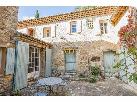 propriété de charme avec oliveraie  maison principale  et appartement indépendant en...