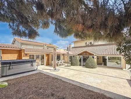 vente maison 9 pièces 185 m² à creysse (24100)  425 000 €