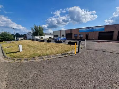 surface commerciale à vendre à chaussee de mons zone artisanale 00 beaumont (vwd14403)