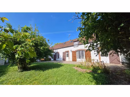 proche epernon - maison ancienne