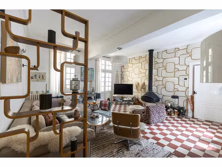 a vendre maison de caractère en hyper-centre d'angers -charme et volumes au rendez-vous