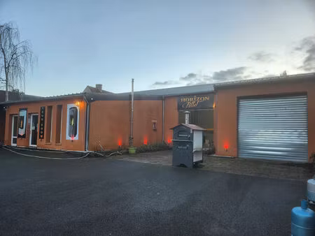 entrepôt / local industriel + maison