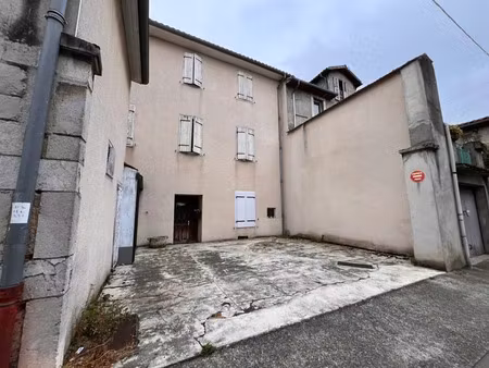 vente appartement 4 pièces 106 m² à saint-gaudens (31800)  61 600 €