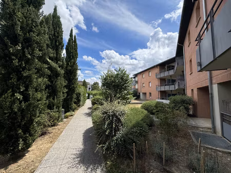 appartement t2 de 44 m2 avec 2 pk (à vendre 31270 villeneuve