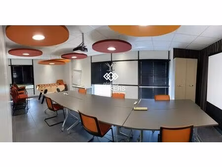 prestigieux bureau de 278 m2 en location - voiron  auvergne-rhône-alpes