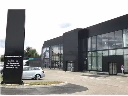 local commercial à vendre