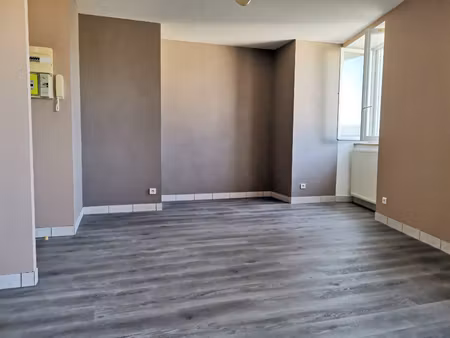 location appartement 1 pièce 24m²