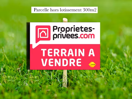 terrain constructible 300m2 proche saint-gilles (hors lotissement)