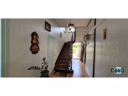 charmante maison de ville en parfait état