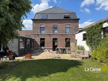 maison 4/5 chambres et entrepôt de 450 m²