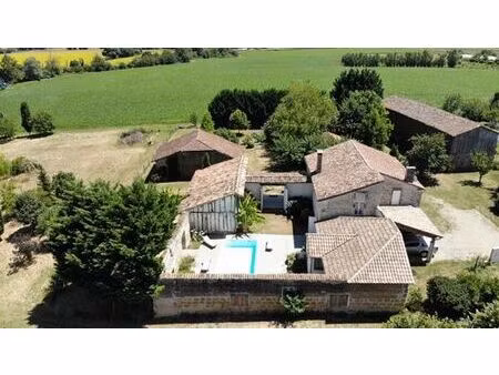 maison de 5 chambres de luxe en vente à fauillet  france
