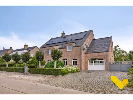 huis te koop in balen met 7 slaapkamers