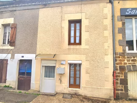 maison à vendre à ambrières-les-vallées (53300) - mayenne