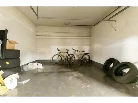 parking/boxe de garage