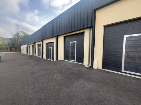 location locaux professionnels 153 m² à saint-cheron (91530)  1 377 €