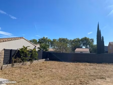 terrain 190 m² paulhan