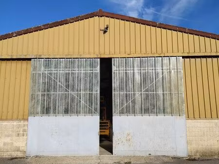 local 285 m² neuilly-saint-front