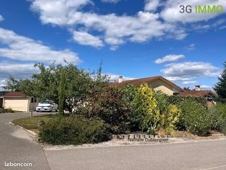 villa 4 pièces 114 m²