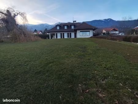 loue spacieuse maison avec terrain thoiry