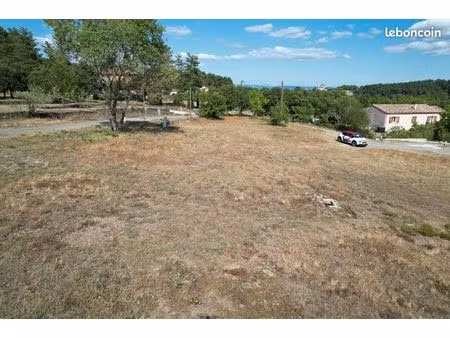 terrain 1 430 m² tauriers