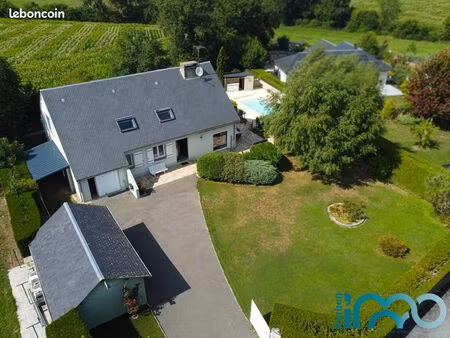 maison 7 pièces 177 m²