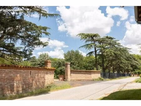 terrain 2 051 m² montaigut sur save