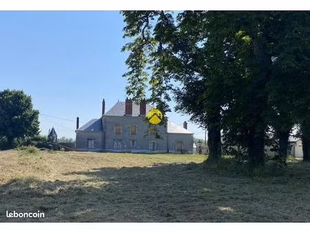 maison 9 pièces 245 m²