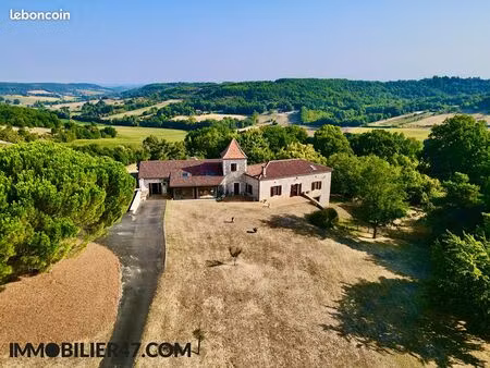 propriété 7 pièces 182 m²