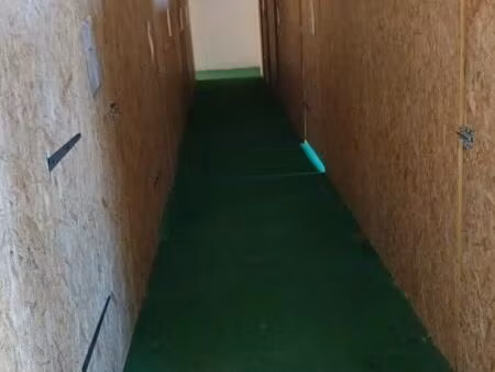 garage/box 9 m² blere