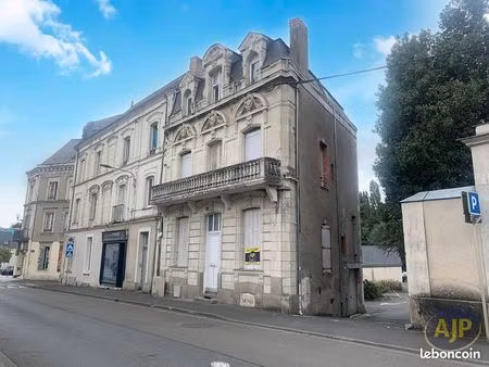 immeuble 10 pièces 154 m²