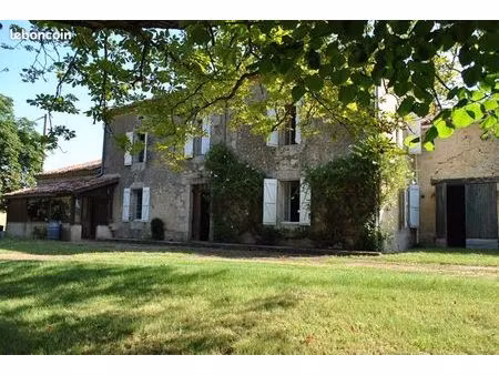 maison 8 pièces 268 m²