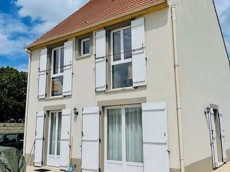 maison 7 pièces 101 m²