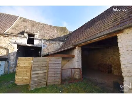 grange 2 pièces 102 m²