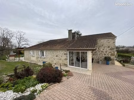 propriété 5 pièces 155 m²