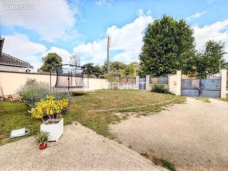 maison 6 pièces 130 m²