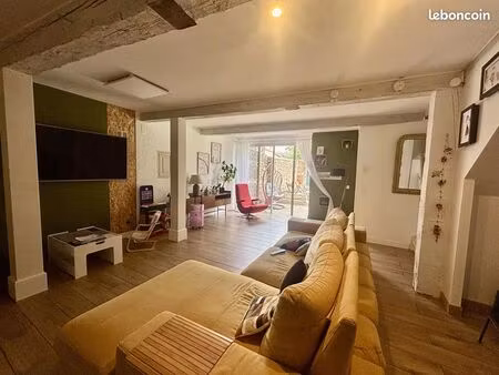 maison 5 pièces 215 m²