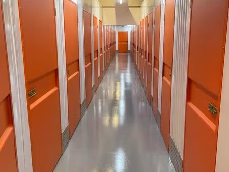 hangar 9 m² coutances