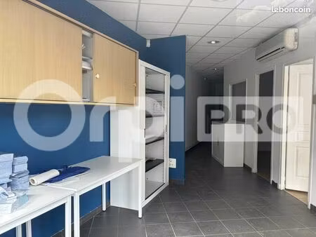 bureau 156 m²